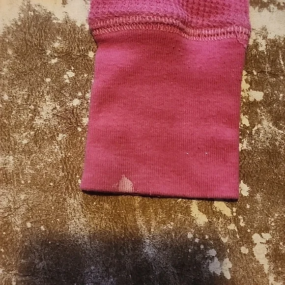 Y2K Pink VS Snow Cat Henley Top. Size: XS - Picture 6 of 8